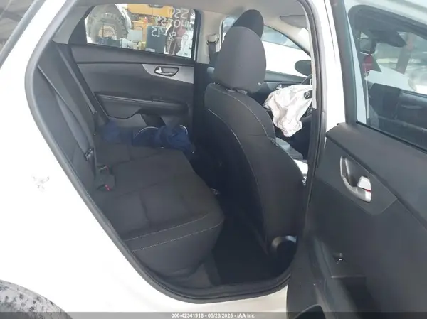 3KPF24AD8LE186587 2020 KIA FORTE - Image 8