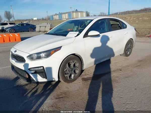 3KPF24AD8LE189666 2020 KIA FORTE - Image 2