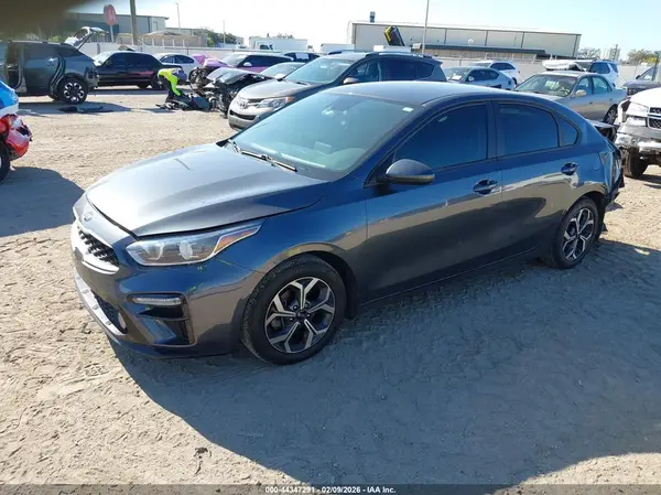 3KPF24AD8LE191353 2020 KIA FORTE - Image 2