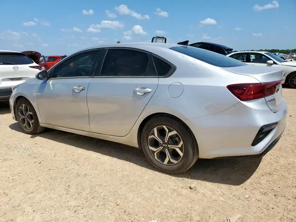 3KPF24AD8LE192258 2020 KIA FORTE - Image 2