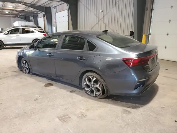 3KPF24AD8LE194916 2020 KIA FORTE - Image 2