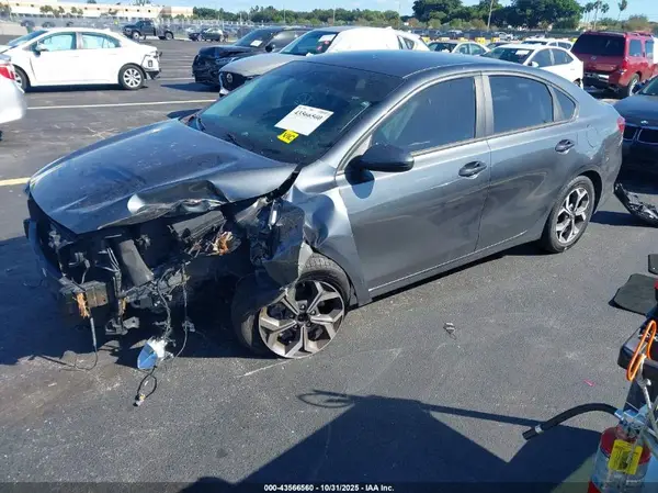3KPF24AD8LE202464 2020 KIA FORTE - Image 2