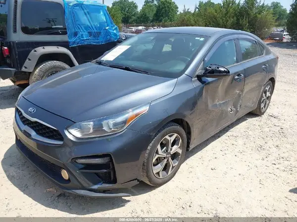 3KPF24AD8LE202870 2020 KIA FORTE - Image 2
