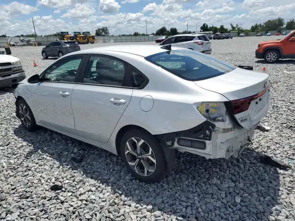 3KPF24AD8LE205073 2020 KIA FORTE - Image 2
