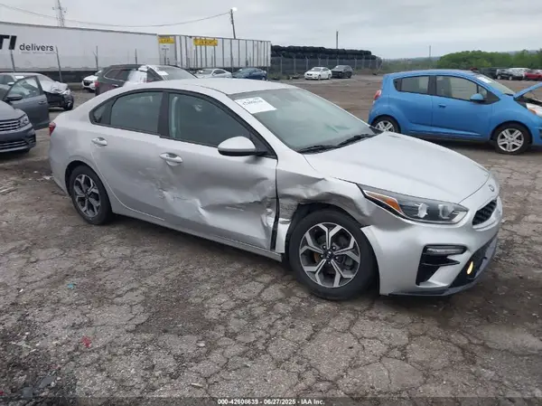 3KPF24AD8LE209396 2020 KIA FORTE - Image 1