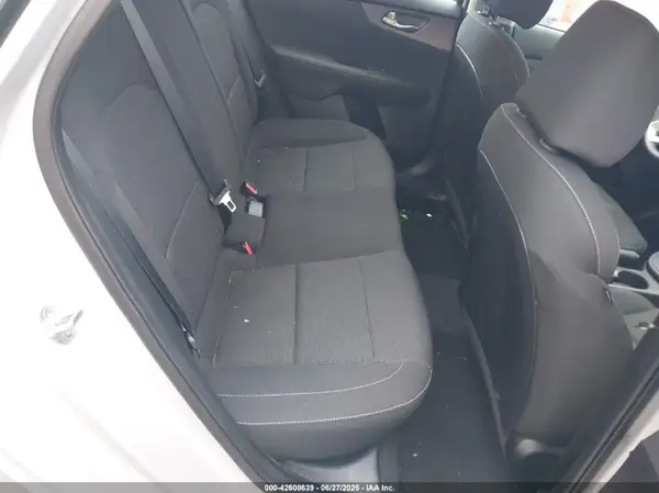 3KPF24AD8LE209396 2020 KIA FORTE - Image 8