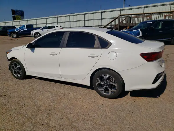3KPF24AD8LE211732 2020 KIA FORTE - Image 2
