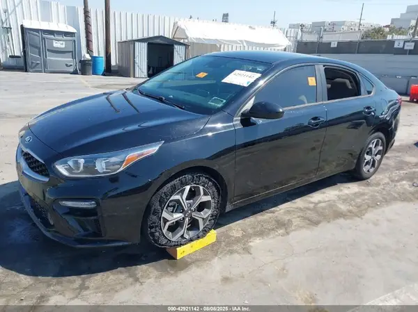 3KPF24AD8LE213321 2020 KIA FORTE - Image 2