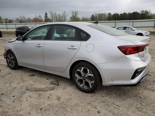 3KPF24AD8LE224352 2020 KIA FORTE - Image 2