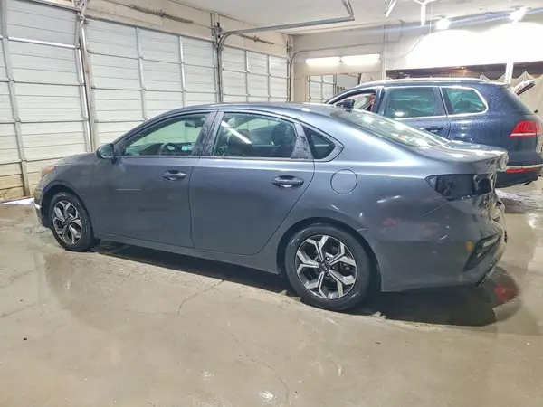 3KPF24AD8LE225419 2020 KIA FORTE - Image 2