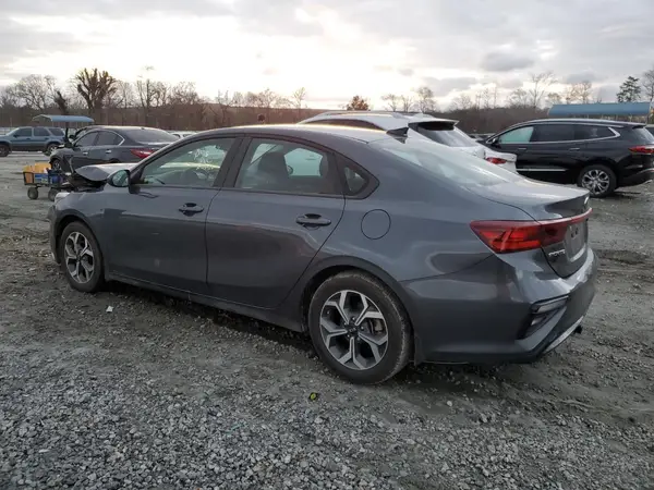 3KPF24AD8LE225422 2020 KIA FORTE - Image 2