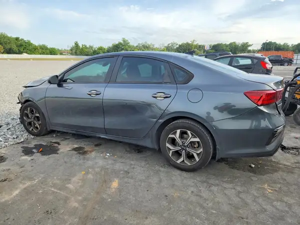 3KPF24AD8LE225968 2020 KIA FORTE - Image 2