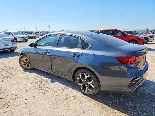 3KPF24AD8LE231219 2020 KIA FORTE - Image 2