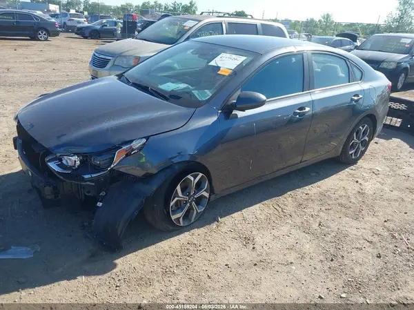 3KPF24AD8LE235299 2020 KIA FORTE - Image 2