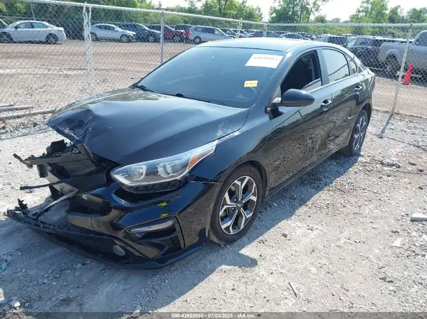 3KPF24AD8LE235481 2020 KIA FORTE - Image 2