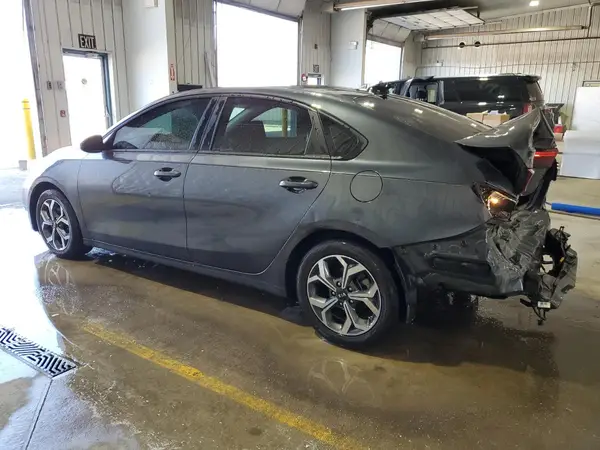 3KPF24AD8LE240096 2020 KIA FORTE - Image 2
