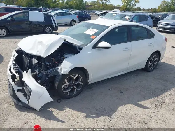 3KPF24AD8LE240177 2020 KIA FORTE - Image 2