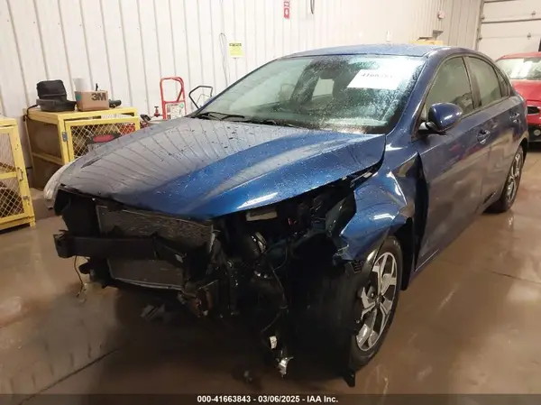 3KPF24AD8LE242110 2020 KIA FORTE - Image 2