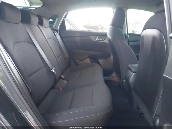 3KPF24AD8LE242690 2020 KIA FORTE - Image 8