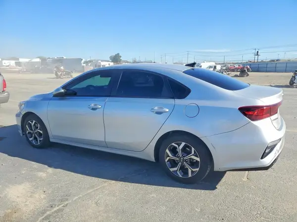 3KPF24AD8LE244407 2020 KIA FORTE - Image 2