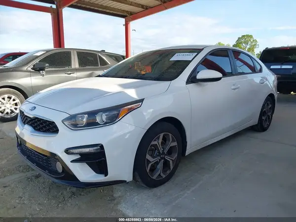 3KPF24AD8LE244553 2020 KIA FORTE - Image 2