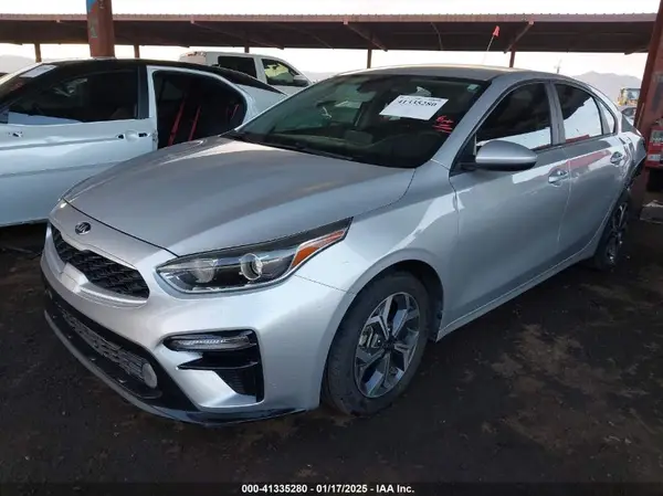3KPF24AD8LE248005 2020 KIA FORTE - Image 2