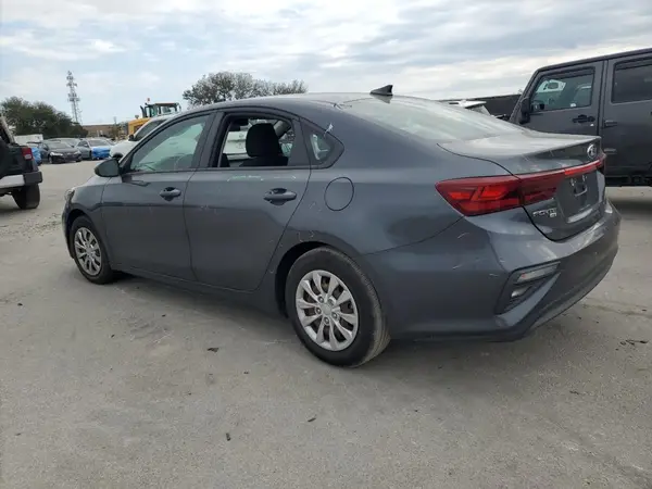 3KPF24AD8LE250272 2020 KIA FORTE - Image 2