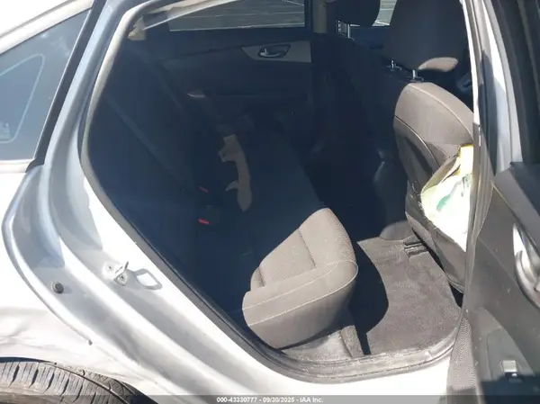 3KPF24AD8LE251003 2020 KIA FORTE - Image 8