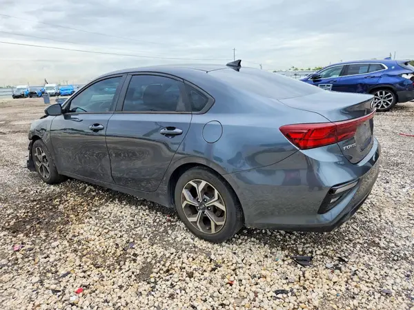 3KPF24AD8LE252734 2020 KIA FORTE - Image 2