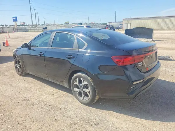 3KPF24AD8LE253155 2020 KIA FORTE - Image 2