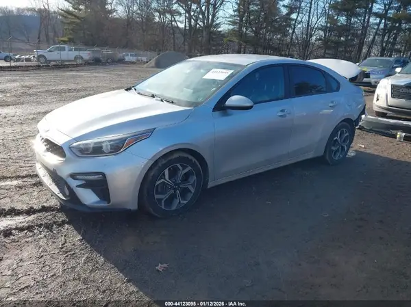 3KPF24AD8LE256119 2020 KIA FORTE - Image 2