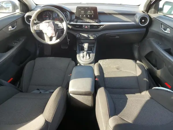 3KPF24AD8LE256184 2020 KIA FORTE - Image 8