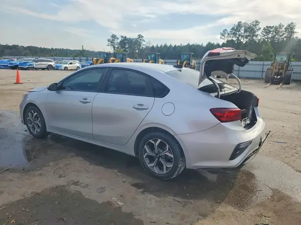 3KPF24AD8LE259893 2020 KIA FORTE - Image 2
