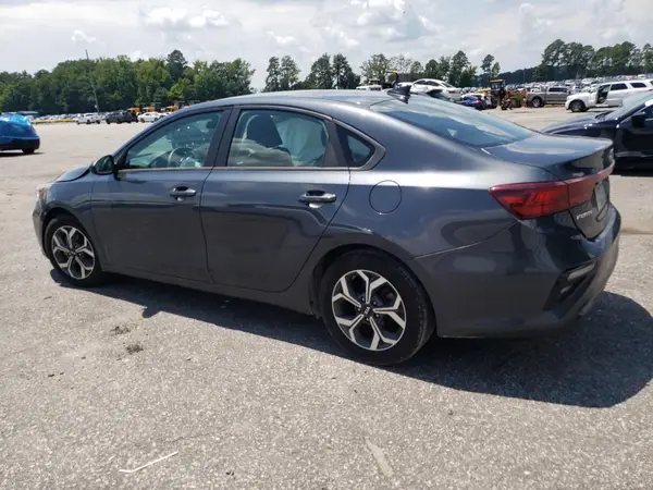 3KPF24AD8ME262858 2021 KIA FORTE - Image 2