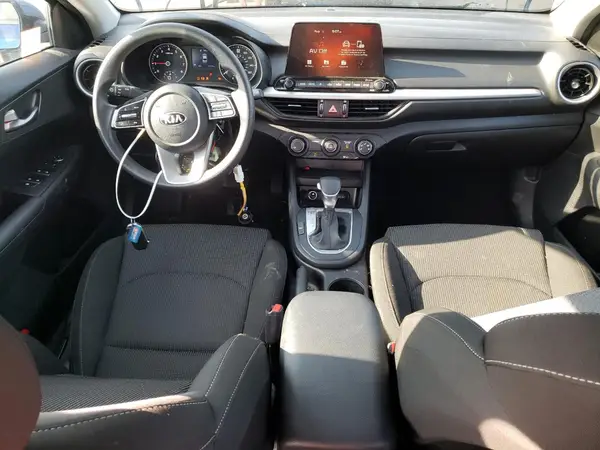 3KPF24AD8ME264576 2021 KIA FORTE - Image 8