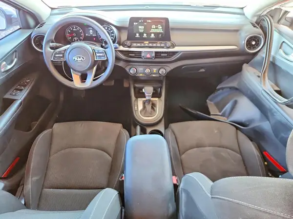 3KPF24AD8ME265646 2021 KIA FORTE - Image 8
