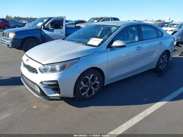 3KPF24AD8ME265713 2021 KIA FORTE - Image 2