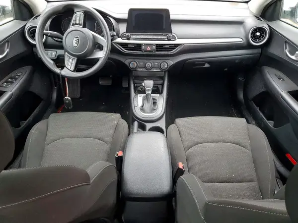 3KPF24AD8ME265811 2021 KIA FORTE - Image 8