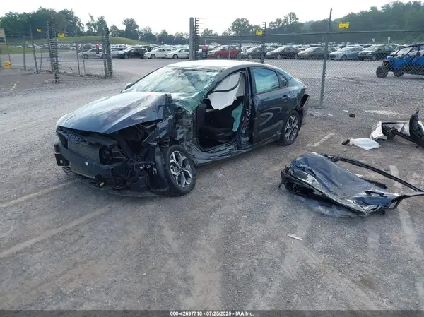 3KPF24AD8ME265954 2021 KIA FORTE - Image 2