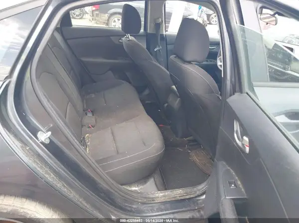 3KPF24AD8ME266540 2021 KIA FORTE - Image 8