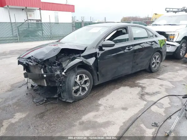 3KPF24AD8ME267333 2021 KIA FORTE - Image 2