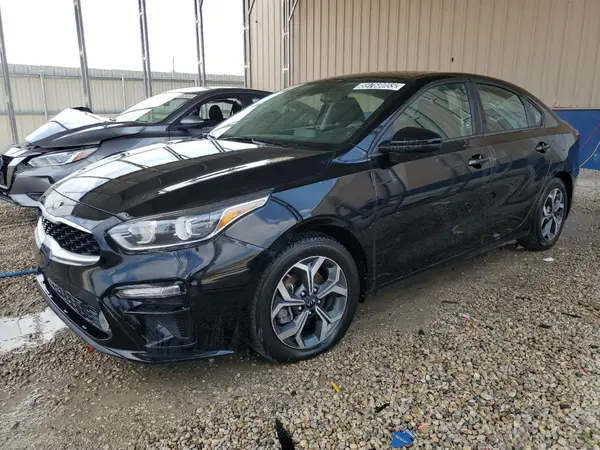 3KPF24AD8ME268482 2021 KIA FORTE - Image 1