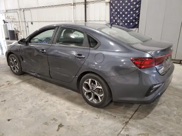 3KPF24AD8ME269776 2021 KIA FORTE - Image 2