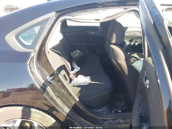 3KPF24AD8ME269860 2021 KIA FORTE - Image 8