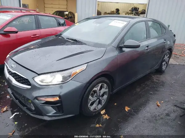 3KPF24AD8ME273410 2021 KIA FORTE - Image 2