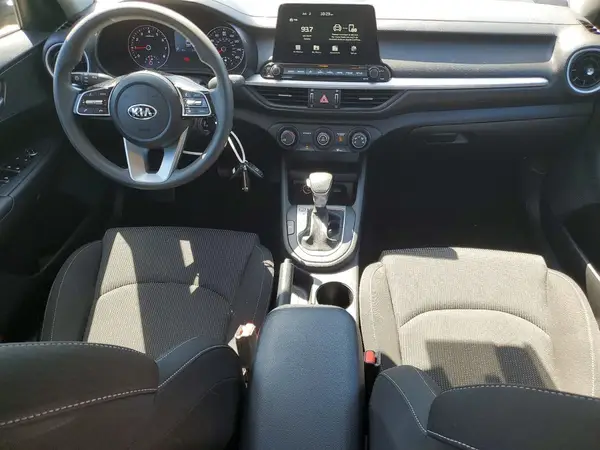3KPF24AD8ME273780 2021 KIA FORTE - Image 8