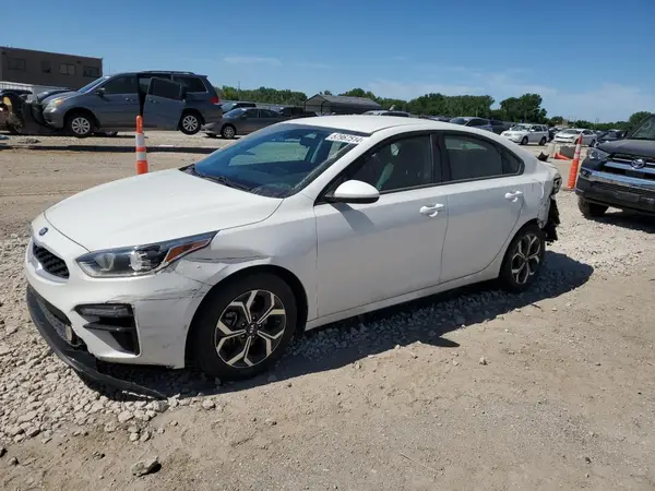 3KPF24AD8ME274041 2021 KIA FORTE - Image 1