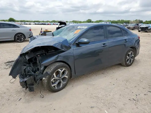 3KPF24AD8ME274931 2021 KIA FORTE - Image 1