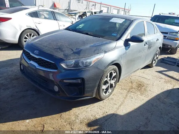 3KPF24AD8ME275402 2021 KIA FORTE - Image 2