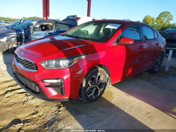 3KPF24AD8ME277425 2021 KIA FORTE - Image 2